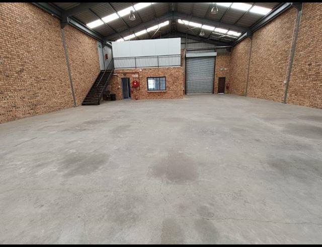 INDUSTRIAL PROPERTY TO RENT IN STRYDOM PARK